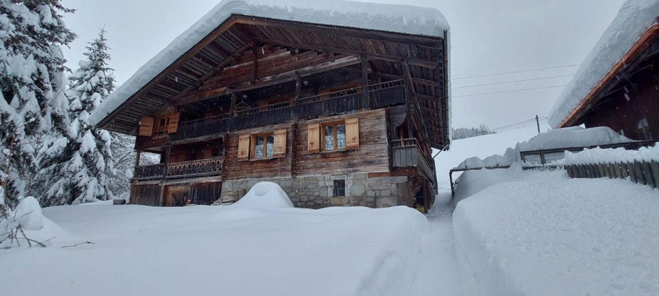 Charmieux Appartement En Chalet Typique Le Grand-Bornand Exterior photo